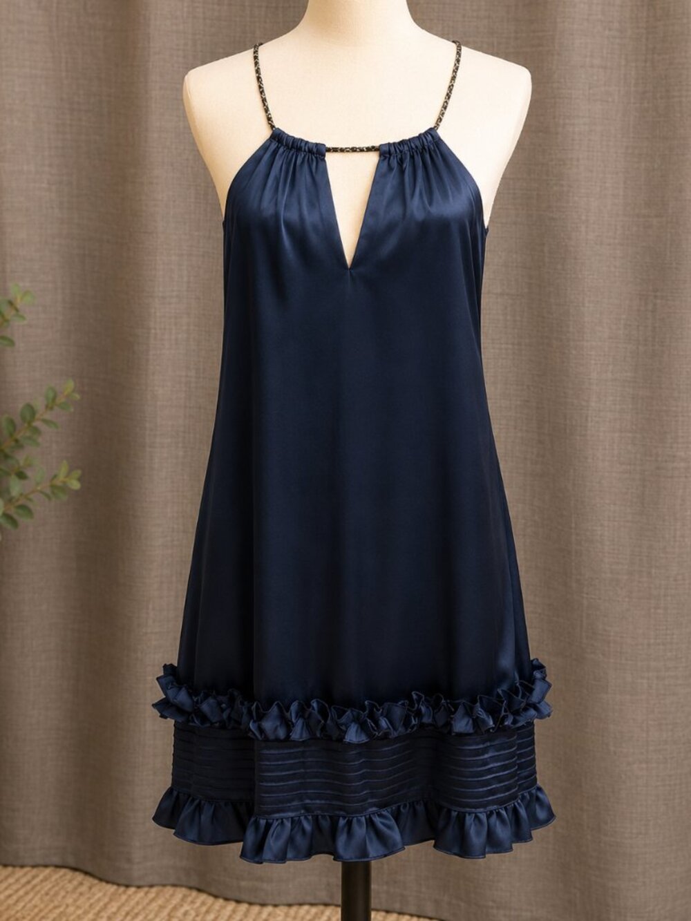 BCBGMaxAzria Dress - Picture 2 of 7